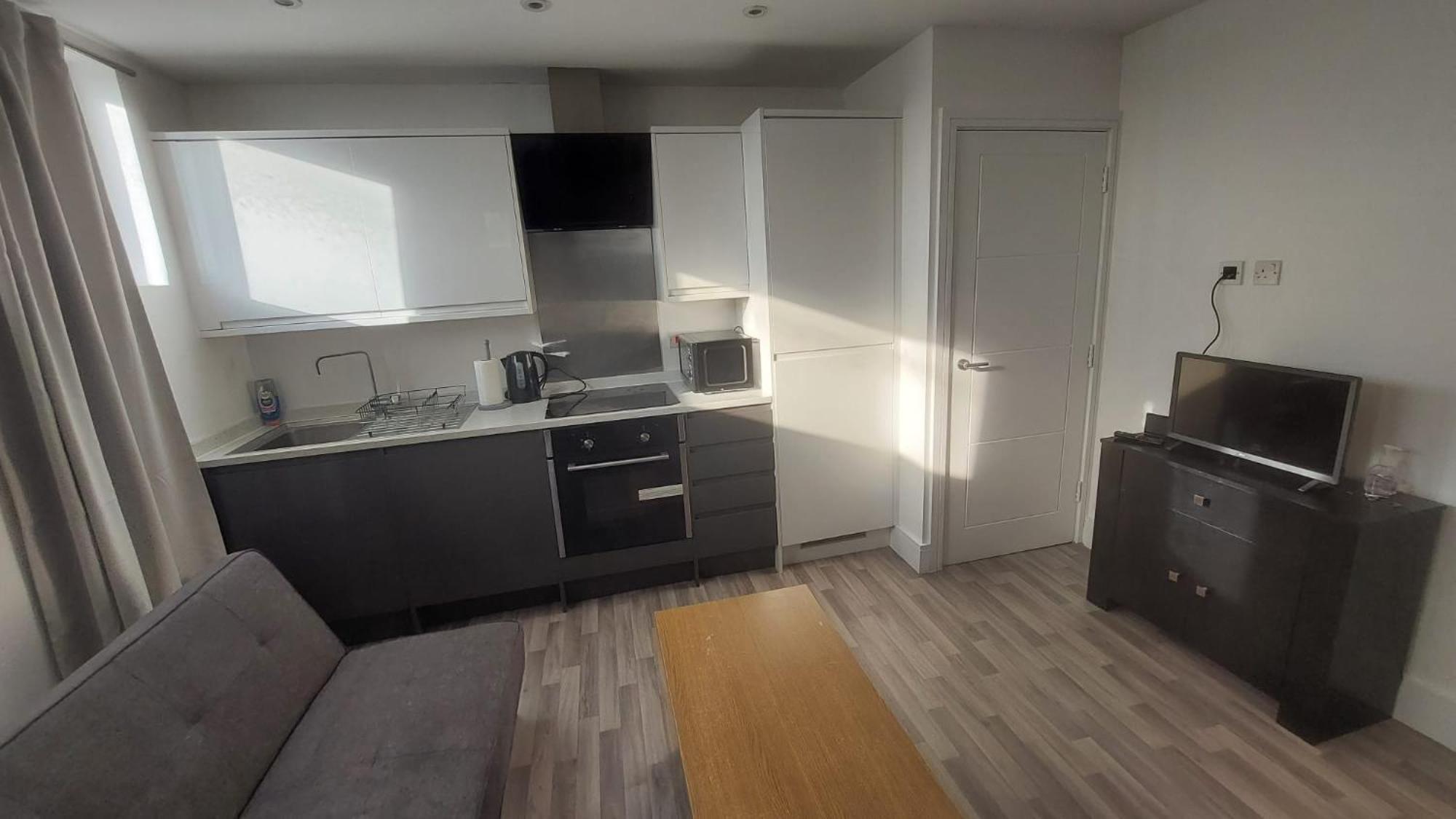 Spacious Studio Maidstone - Redecorated Oct 2023 المظهر الخارجي الصورة